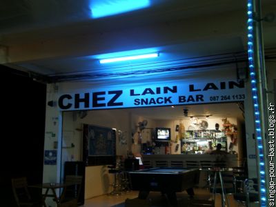 et oui, on a trouvé un bar tenu par un Français supporteur de l'OM